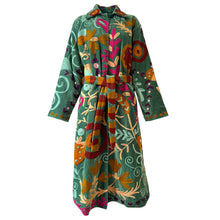 Load image into Gallery viewer, Anvi velvet coat