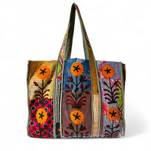 Load image into Gallery viewer, Dharma flower bag