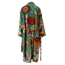 Load image into Gallery viewer, Anvi velvet coat