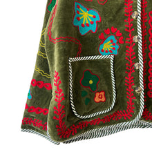 Load image into Gallery viewer, Goya velvet embroidered jacket