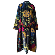 Load image into Gallery viewer, Anvi velvet coat