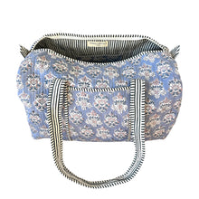 Load image into Gallery viewer, Delphina duffle bag

