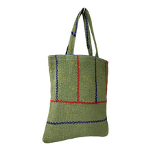 Load image into Gallery viewer, Kiki kantha tote 14
