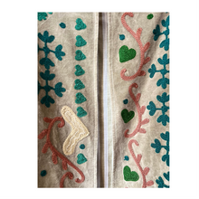 Load image into Gallery viewer, Velvet embroidered peacock jacket
