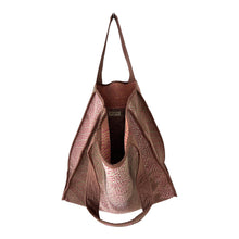 Load image into Gallery viewer, Kiva Kantha bag 04
