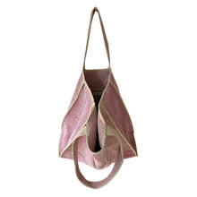 Load image into Gallery viewer, Kiva kantha bag 08
