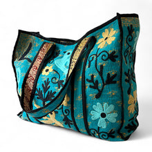 Load image into Gallery viewer, Dharma love bag
