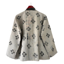 Load image into Gallery viewer, Vedaya Kantha jacket 05
