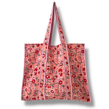 Load image into Gallery viewer, Adeline wood block print bag
