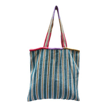 Load image into Gallery viewer, Priya tote 01
