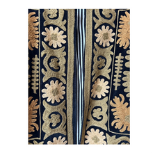 Load image into Gallery viewer, Velvet embroidered Suzani jacket
