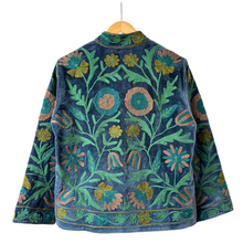 Load image into Gallery viewer, Velvet embroidered flora jacket
