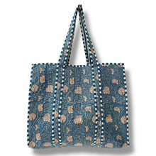 Load image into Gallery viewer, Adeline wood block bag
