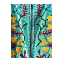 Load image into Gallery viewer, Velvet embroidered flora jacket
