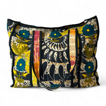 Load image into Gallery viewer, Dharma flower bag

