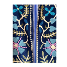 Load image into Gallery viewer, Velvet embroidered flora jacket
