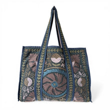 Load image into Gallery viewer, Anoushka bag 07
