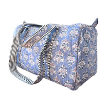 Load image into Gallery viewer, Delphina duffle bag
