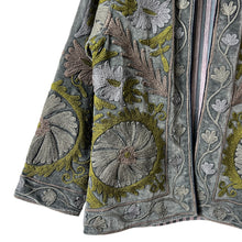 Load image into Gallery viewer, Deepali jacket 49 suzani
