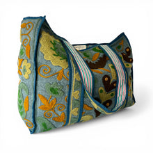 Load image into Gallery viewer, Anoushka bag 02
