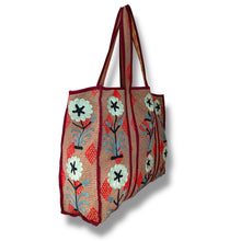 Load image into Gallery viewer, Dharma flower bag

