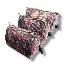 Load image into Gallery viewer, Wood block print wash bag 02
