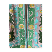 Load image into Gallery viewer, Velvet embroidered Suzani jacket
