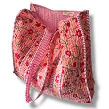 Load image into Gallery viewer, Adeline wood block print bag
