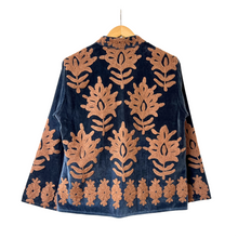 Load image into Gallery viewer, Velvet embroidered jacket
