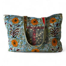 Load image into Gallery viewer, Dharma flower bag
