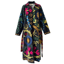 Load image into Gallery viewer, Anvi velvet coat
