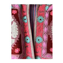 Load image into Gallery viewer, Velvet embroidered Suzani jacket
