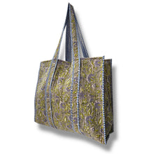 Load image into Gallery viewer, Adeline wood block print bag
