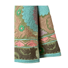 Load image into Gallery viewer, Velvet embroidered Suzani jacket
