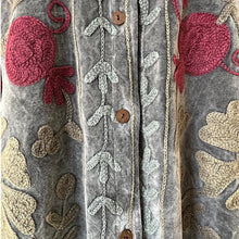 Load image into Gallery viewer, Ravi velvet shirt jacket
