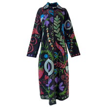 Load image into Gallery viewer, Anvi velvet coat
