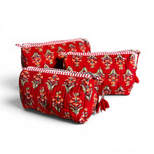 Load image into Gallery viewer, Woodblock print wash bag 06
