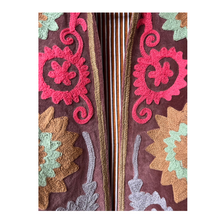 Load image into Gallery viewer, Velvet embroidered Suzani jacket
