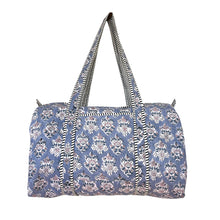 Load image into Gallery viewer, Delphina duffle bag
