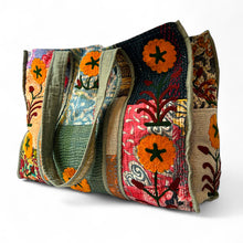 Load image into Gallery viewer, Dharma flower bag

