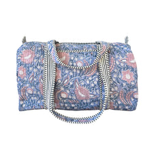 Load image into Gallery viewer, Delphina duffle bag
