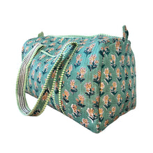 Load image into Gallery viewer, Delphina duffle bag
