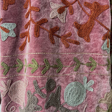 Load image into Gallery viewer, Ravi velvet shirt jacket
