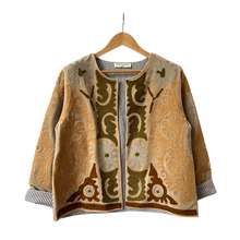 Load image into Gallery viewer, Velvet embroidered Suzani jacket
