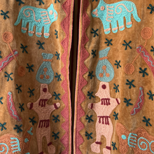Load image into Gallery viewer, Deepali jacket 30 animal farm
