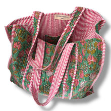 Load image into Gallery viewer, Adeline wood block print bag
