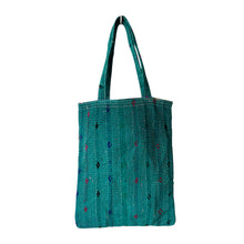 Load image into Gallery viewer, Kiki kantha tote 17
