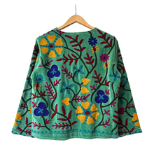 Load image into Gallery viewer, Velvet embroidered flora jacket
