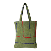 Load image into Gallery viewer, Kiki kantha tote 14
