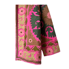 Load image into Gallery viewer, Velvet embroidered Suzani jacket

